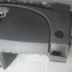 Автомастерская по ремонту подушек безопасности Airbag в гараже фотография 3