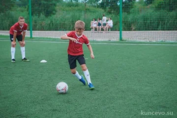 Детский футбольный клуб Метеор на Молдавской улице фотография 2